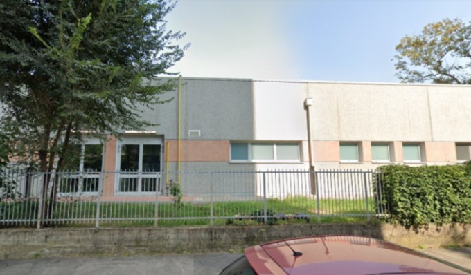 Powerbank esplode in classe, sette alunni minorenni e un’insegnante intossicati