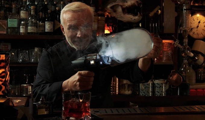 Alla Discover the experience Milano anche Comini, il famoso barman (quasi) astemio