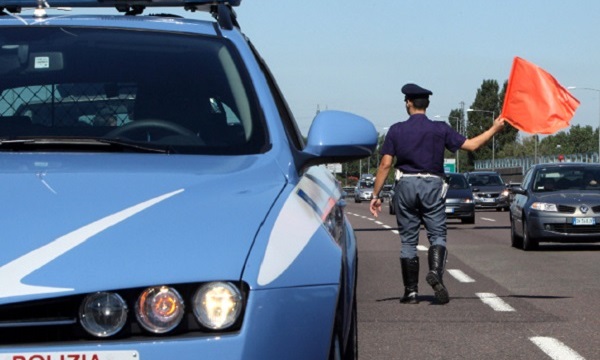 Pirata travolge e uccide due uomini lungo la Teem: identificato e arrestato