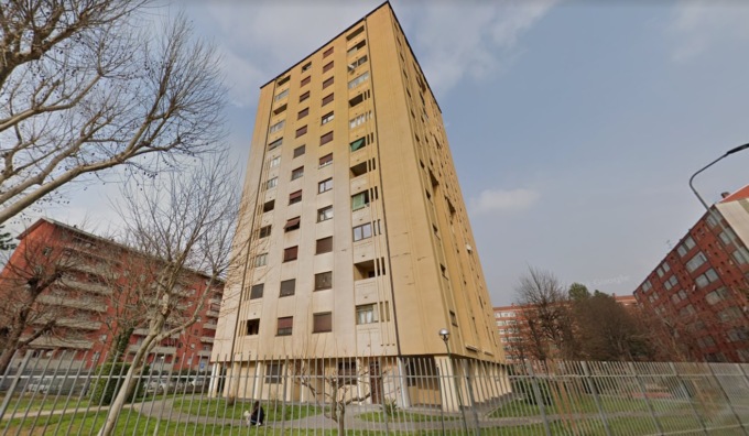 Tragedia in Bonola: 87enne precipita da un palazzo e muore