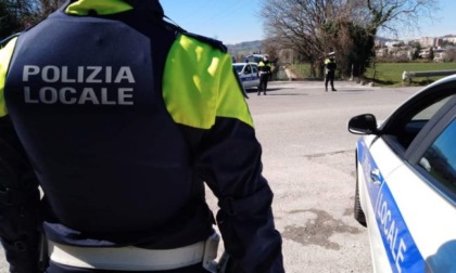 Fermato a Verona: senza patente e a bordo di un’auto intestata a un prestanome di Milano