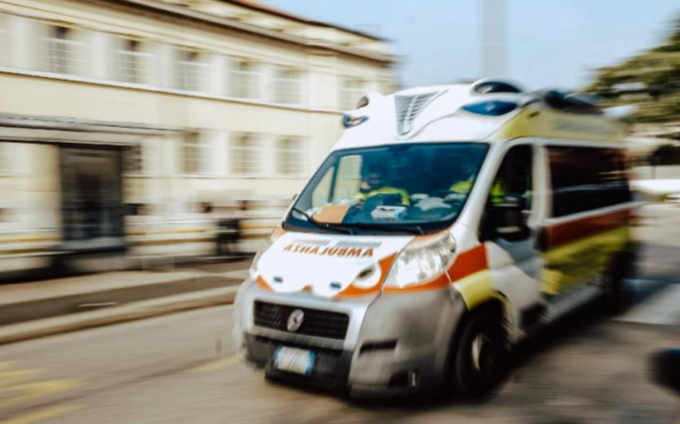 Grave schianto sulla A1: due feriti e autostrada chiusa