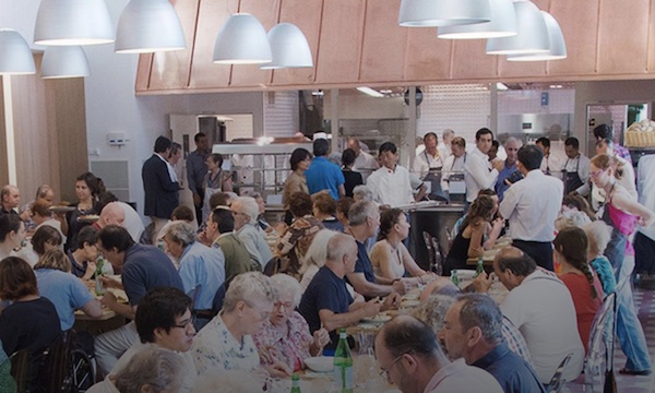 “Il pranzo è servito”, ad agosto torna l’iniziativa della Caritas dedicata agli anziani
