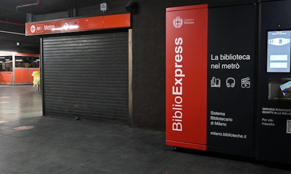 Libri nella metro: a Porta Venezia il primo dispenser di volumi