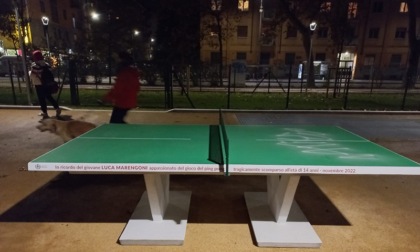 Viale Argonne, già vandalizzato il tavolo da ping ping dedicato a Luca Marengoni