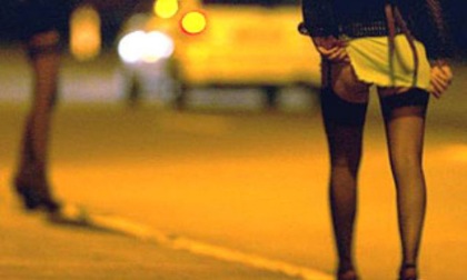 Tratta di persone e prostituzione sulla Binasca: arrestate 5 persone