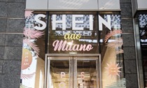 Shein apre nel centro di Milano un negozio "a tempo" per tre giorni ma arriva l'indagine di Greenpeace