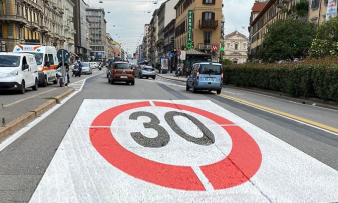 Milano a 30 km all’ora, l’assessore Granelli: “Un modo per vivere meglio i nostri quartieri”