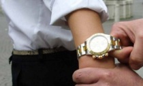 Tre rapinatori da Napoli a Milano per San Valentino con fidanzate per rubare orologi di lusso