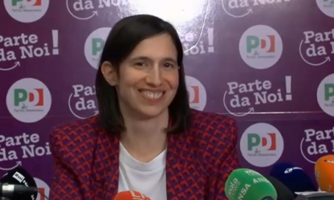 Primarie Pd,  Elly Schlein vince ai gazebo con il 53,8% dei voti e a Milano arriva a superare il 70%