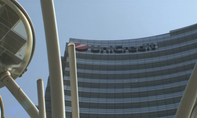 Unicredit subaffitta la torre B di Gae Aulenti