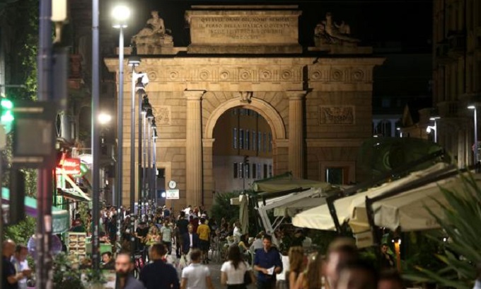 Ragazza 18enne violentata dopo la serata in discoteca