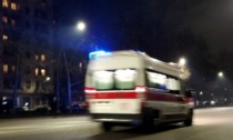 Moto a fuoco dopo incidente con un'auto: muore un giovane di 18 anni