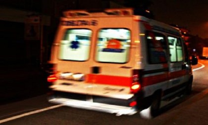 Ciclista morto nella notte dopo essere stato investito