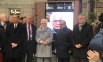 Stazione Centrale, Liliana Segre inaugura un totem informativo al Binario 21