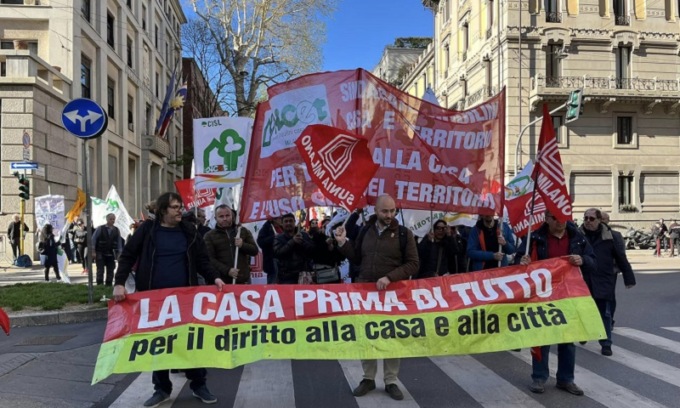 I sindacati inquilini protestano davanti alla Prefettura: “E’ emergenza sugli sfratti”