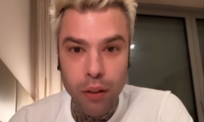 Fedez, il video con tutta la verità: la sparizione dai social, gli psicofarmaci, la salute mentale