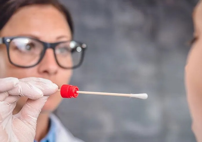 Boom di casi di streptococco tra bambini: farmacie di Milano prese d’assalto