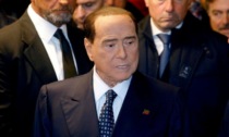 Berlusconi in terapia intensiva al San Raffaele: ha problemi polmonari