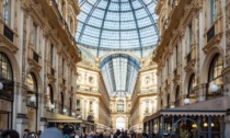 Derubavano i turisti nella Galleria Vittorio Emanuele: in manette due giovani donne