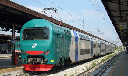 Accoltellato al collo per un cellulare: paura in stazione a Milano Porta Garibaldi
