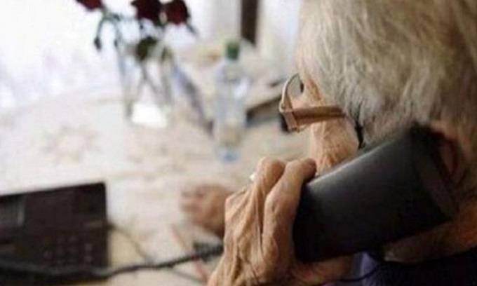 Arrestato truffatore di anziani, telefonava dicendo: “Nonna, ho fatto un incidente, servono i soldi per l’avvocato”