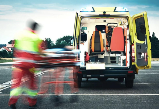 Grave incidente nel Milanese, motociclista 55enne al San Raffaele con il codice rosso