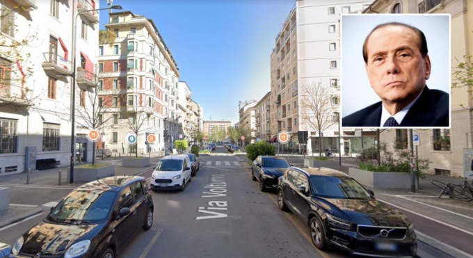 A Milano chiedono di titolare una via a Berlusconi, ma Sala frena: “Devono passare 10 anni”