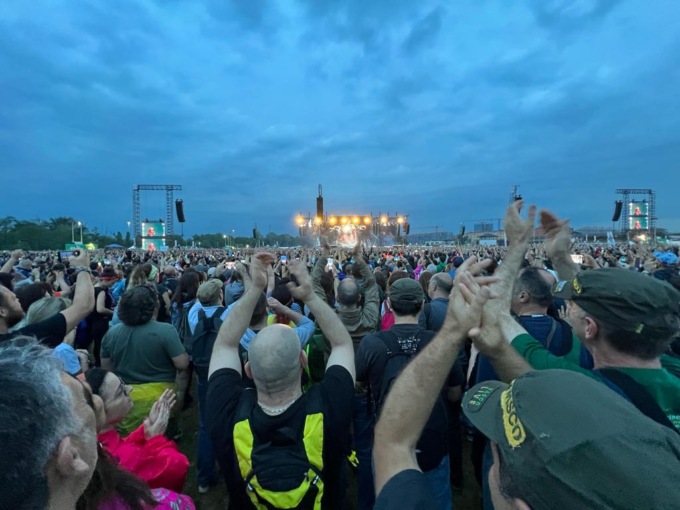 Milano detta le nuove regole per i concerti a San Siro e nei due Ippodromi: non più di 34 all’anno