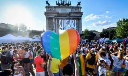 Milano Pride 2023, la tradizionale parata e all'Arco della Pace il grandioso evento finale