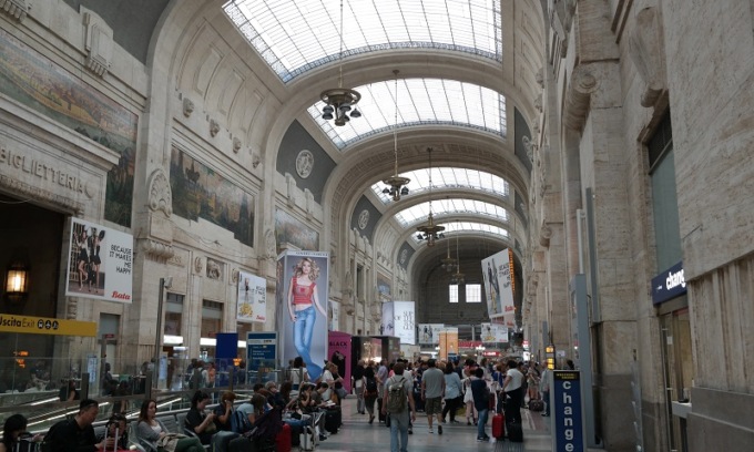 Ubriaco semina il panico a Milano Centrale: arrestato 32enne