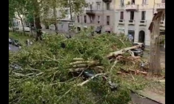 Nubifragio a Milano e hinterland: 280 interventi in 24 ore dei vigili del fuoco