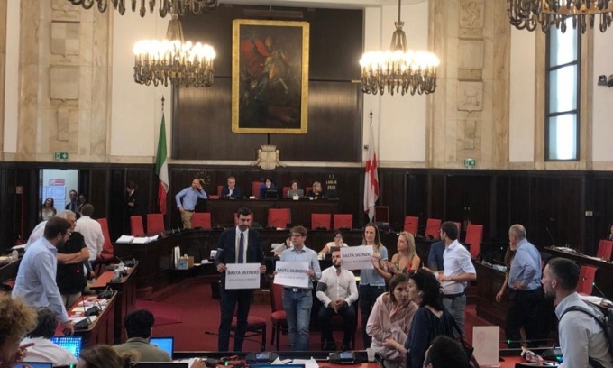 Incendio Rsa, la protesta del centrodestra in consiglio comunale: “Sala venga in aula”