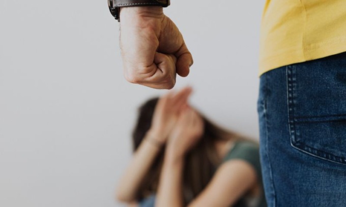 Violenza domestica: i dati 2024 dell’ASST Rhodense e il ruolo cruciale dei servizi di supporto