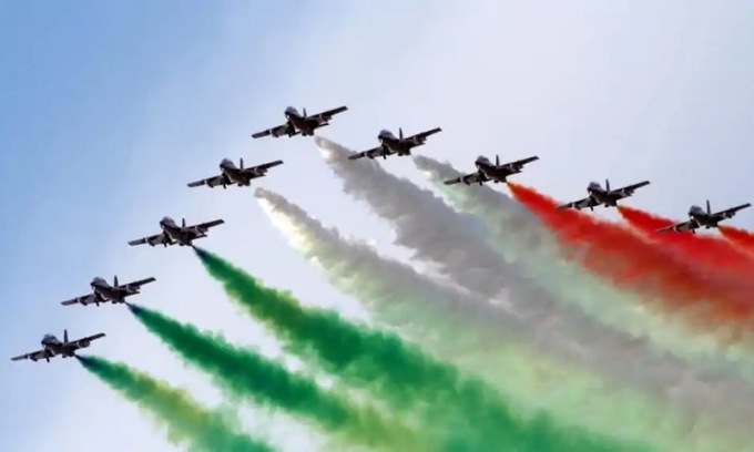 Frecce Tricolori oggi a Milano per il centenario dell’Aeronautica Militare: ecco dove vederle