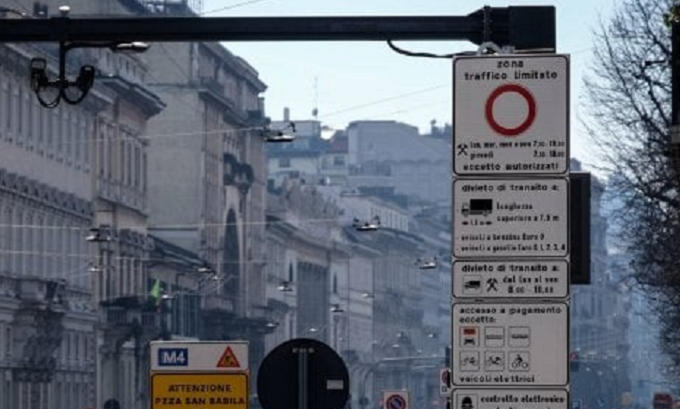 Arriva un secco no dal sondaggio di Confcommercio Milano sulla proposta di chiusura di tutto il centro alle auto