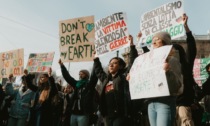 Nuovo corteo di Fridays for Future: "Resistenza Climatica" è lo slogan