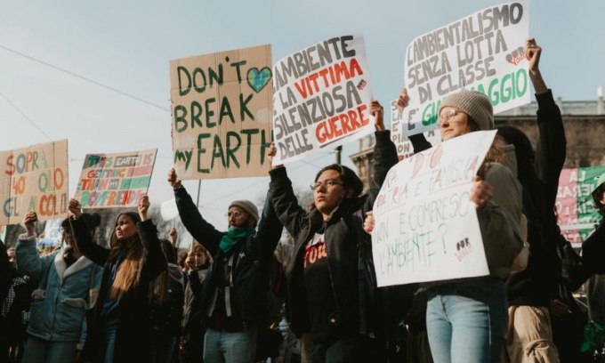 Nuovo corteo di Fridays for Future: “Resistenza Climatica” è lo slogan