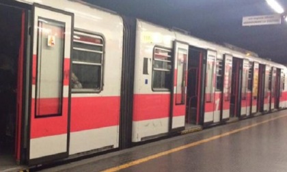 Linea M1 chiusa tra Cairoli e Pasteur per un un tratto di galleria danneggiato: i treni sostituiti da bus