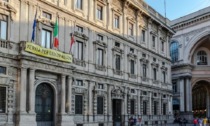 Nell'acceso Consiglio comunale di Milano due temi scottanti: la sfiducia all'assessora e la polemica sugli Ambrogini