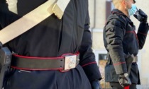 50enne sorpreso mentre rubava in una scuola: arrestato dai carabinieri
