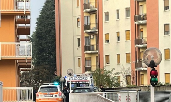 Viva per miracolo una bambina di 10 anni precipitata da un balcone del terzo piano