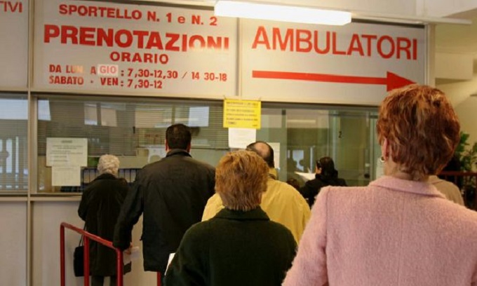 Cgil Cisl Uil: Basta liste d’attesa nella sanità lombarda, c’è modulo per avere visite “nei tempi”