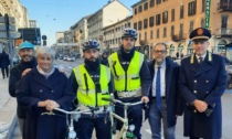 Mobilità, da oggi vigili in bici contro la sosta selvaggia sulle ciclabili