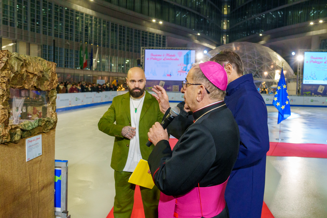 NATALE, DELPINI E FONTANA A INAUGURAZIONE INIZIATIVE PALAZZO LOMBARDIA (FOTO 3)