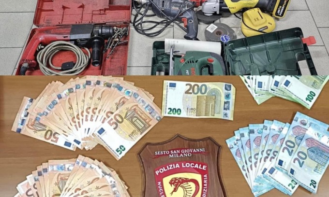 Rubavano nelle auto in sosta: fermati i due ladri