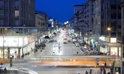 Natale 2023, Milano illumina Corso Buenos Aires in modo sostenibile