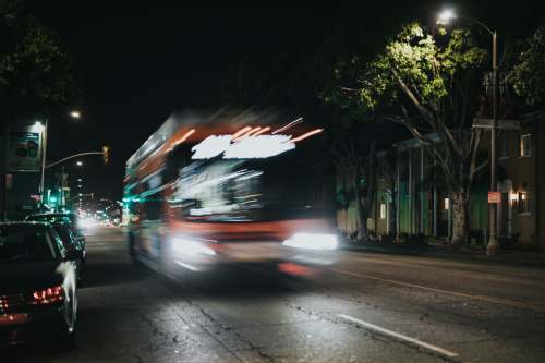 Accoltellata sull’autobus a Milano, 40enne gravemente ferita