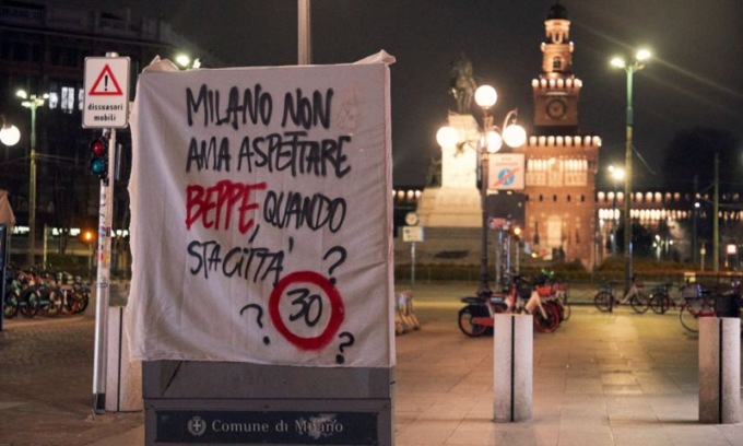 Gli attivisti attaccano Sala per la mancata realizzazione della “Città 30”