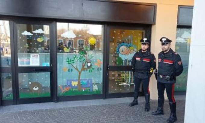 Bimbi maltrattati all’asilo nido: genitori e insegnanti in aula il 6 marzo